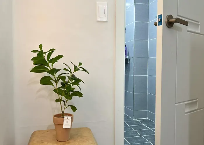 Apartment In The Heart Of Gangnam, 언주역, 신논현역, 성수, Coex,이태원 *